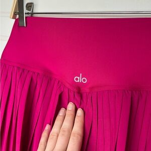 Alo pink skirt